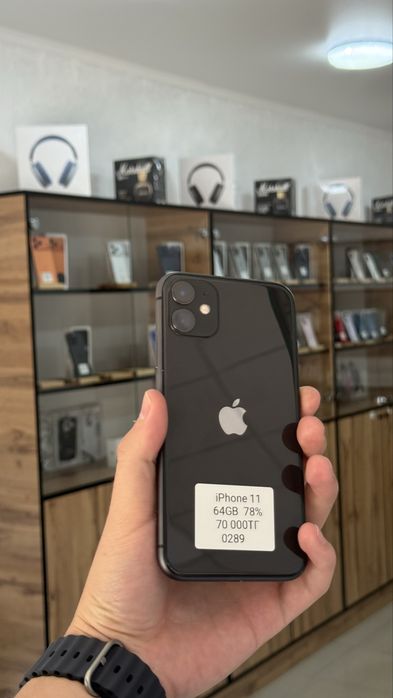 iPhone 11   64GB