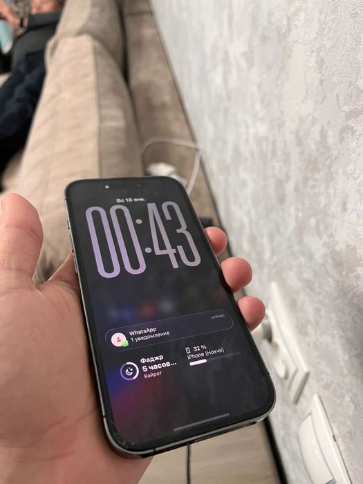 Продам айфон 14 про