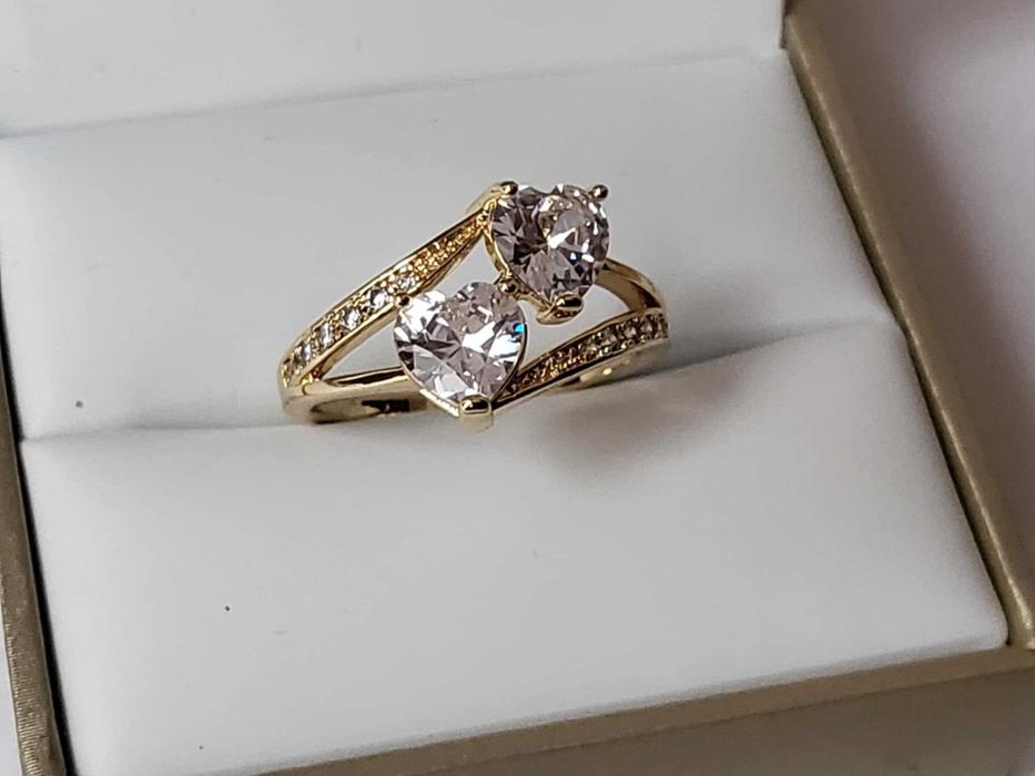 Gr31, inel placat aur 14k, model deosebit, zirconii albe, NOU