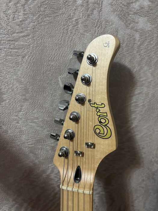 Электрогитара и усилитель