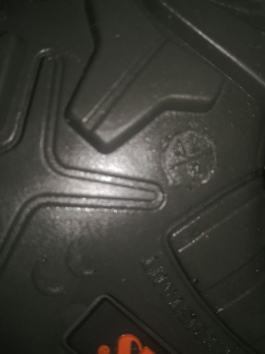 Қыстық аяқ киім / Зимние ботинки