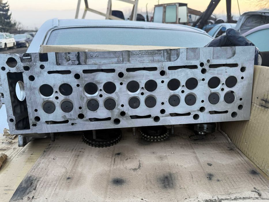 Цилиндрова глава  2.7 ом647. 177