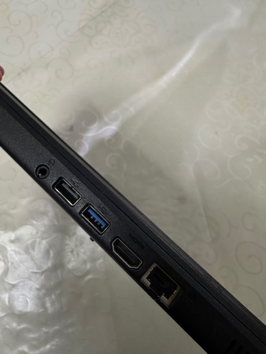 Acer Aspire E1-512