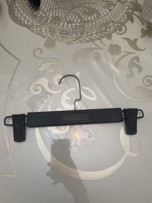 Продается вешалка и манекен