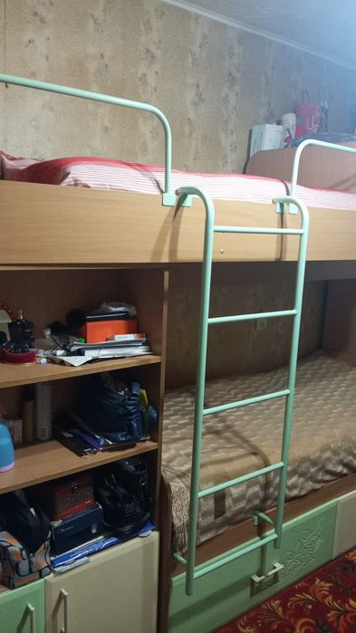 Продам детская двухъярусная кровать