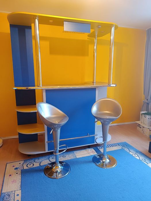 Vând mobilier bar