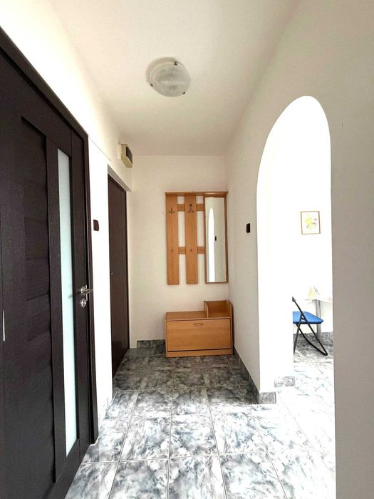 PERSOANA FIZICA vand Ap. 2 camere 47mp Semicentral pe B-dul Bucuresti vizavi de Parcul Feroviarilor