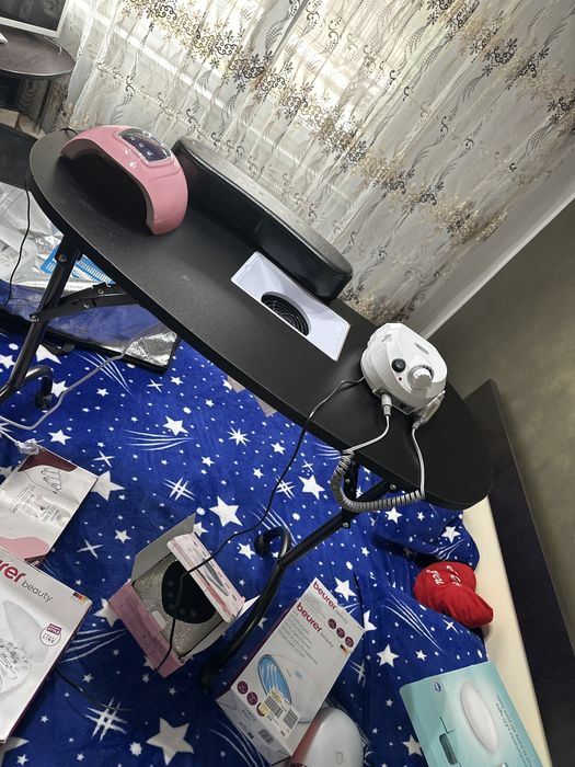 Set masa si cu accesorii unghii