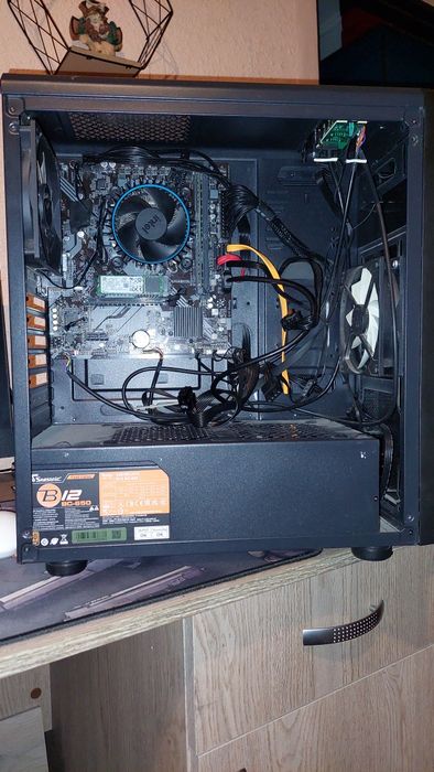 Vand PC -I3 -12100 - gaming