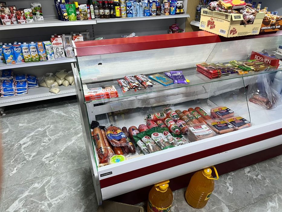 Холодильник витрина