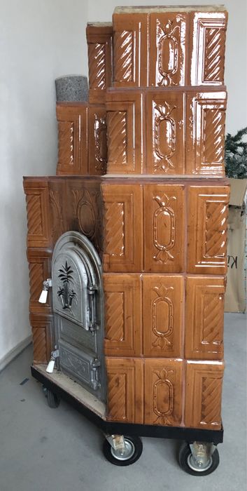 Soba, teracota mobila pe roti