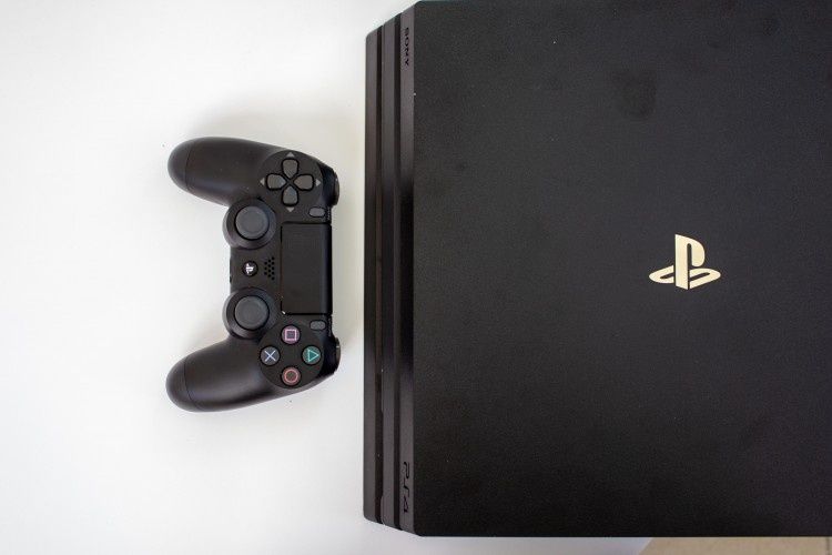 Ps4 pro 2геймпада