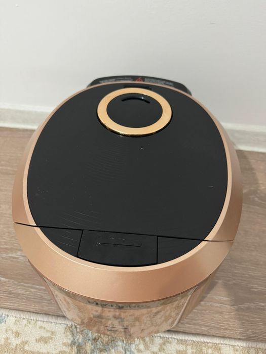 Мультиварка Redmond