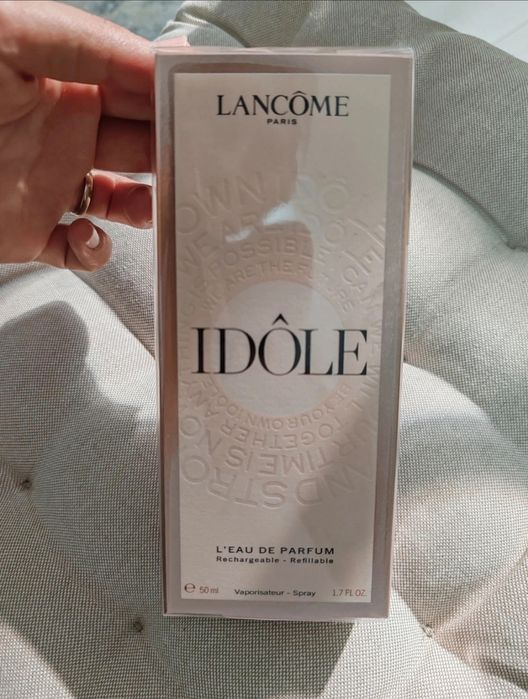 Apa de parfum IDOLE Lancome