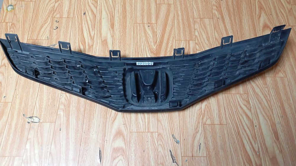 Решетка от предна броня за Honda Jazz 2008 - 2011