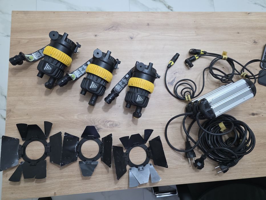 Proiectoare profesionale Dedolight DLED4-T