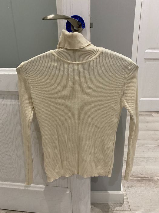 Продам свитера, кофты, водолазки