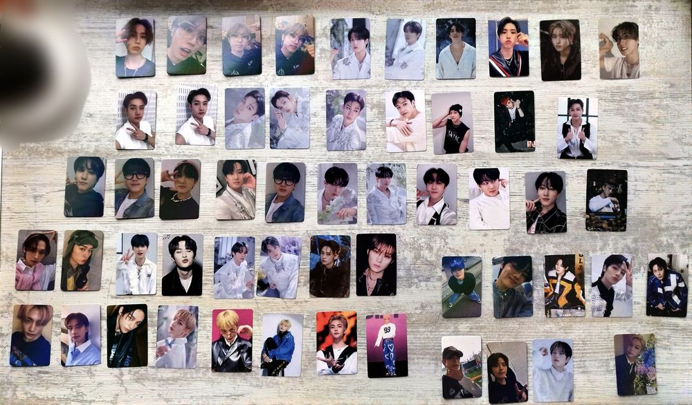 Карточки Stray Kids