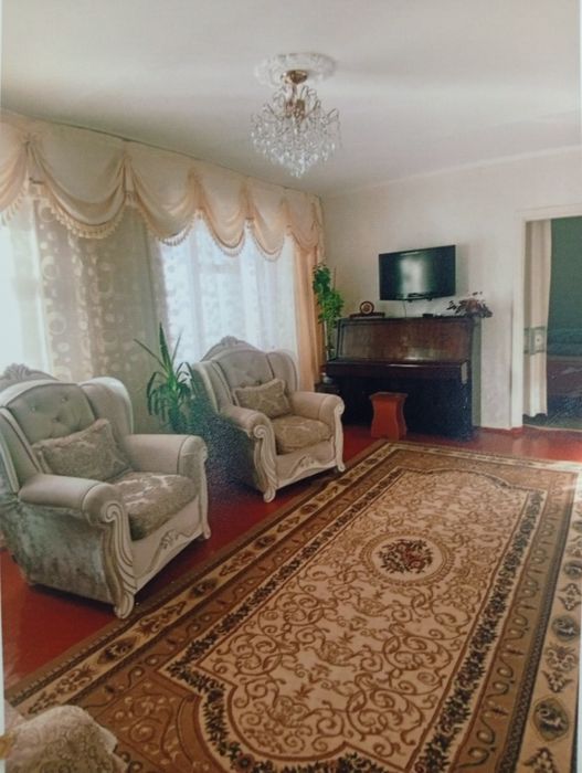 Продам тройку диван ,два кресла.