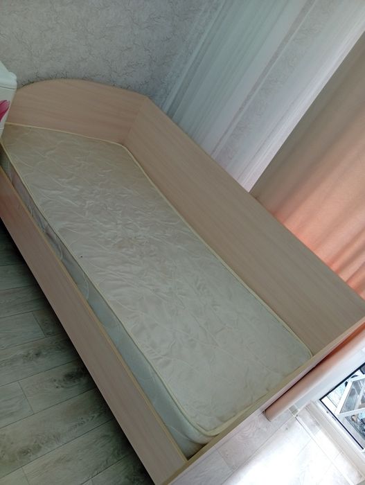 Срочно продам детскую кровать