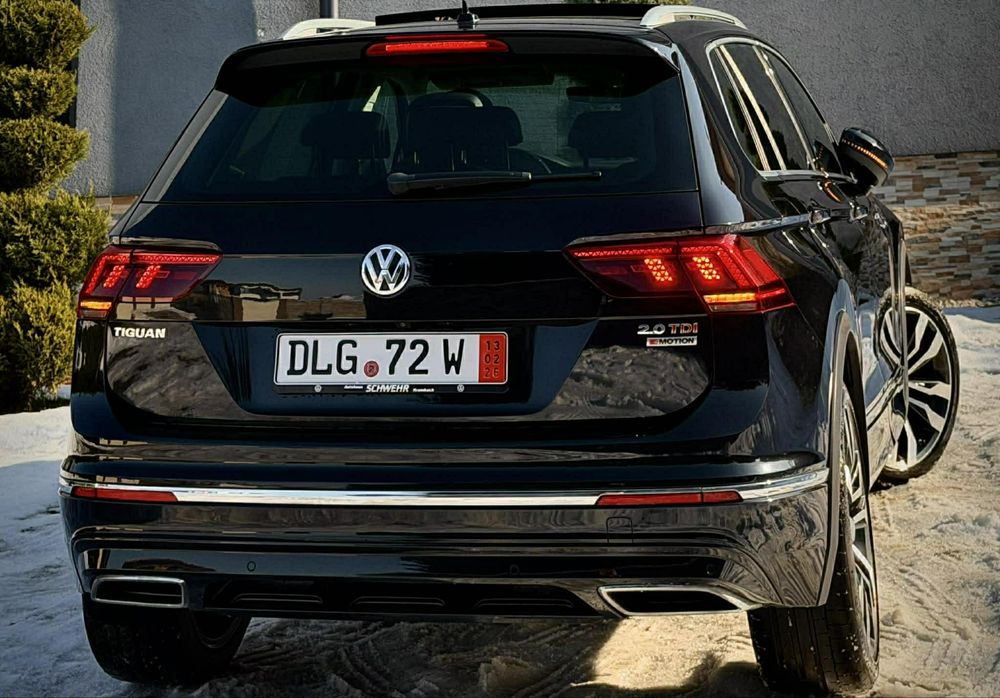 Vw.  Tiguan  R-line