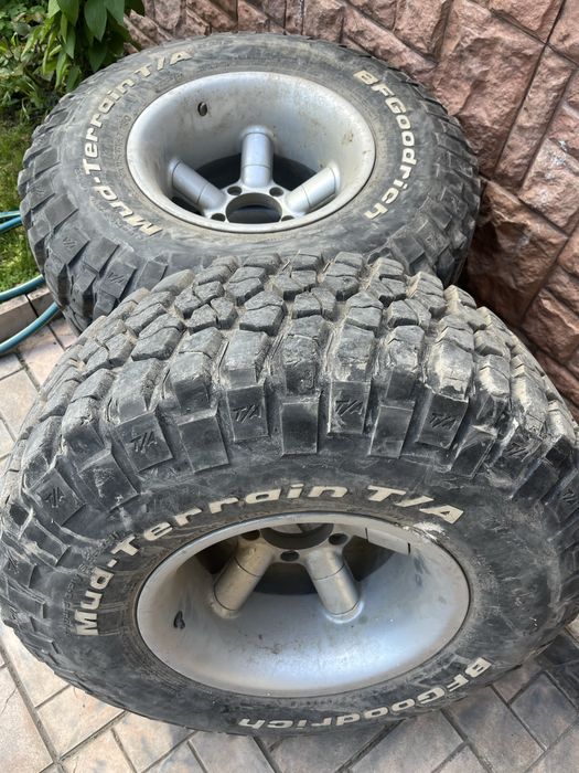 Гуми BF GOODRIDGE 32/11.5 /15 с джанти -44 j10