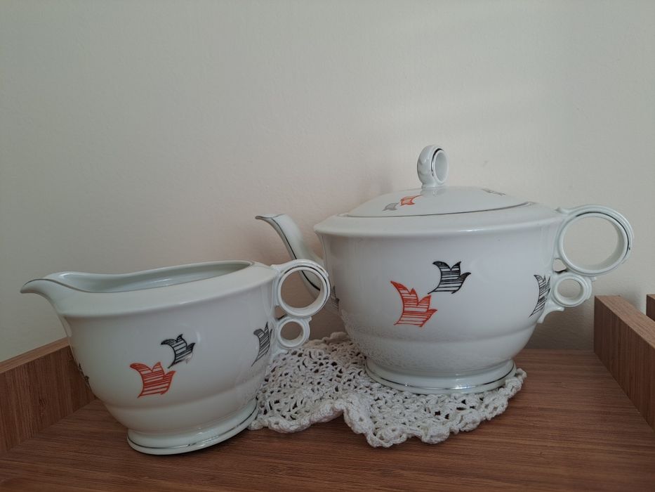 Чайник и латиерка
