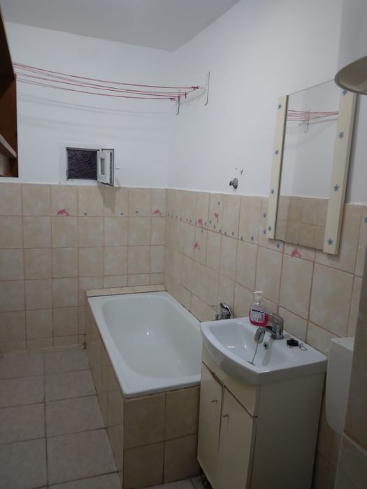 Inchiriez apartament cu o camera