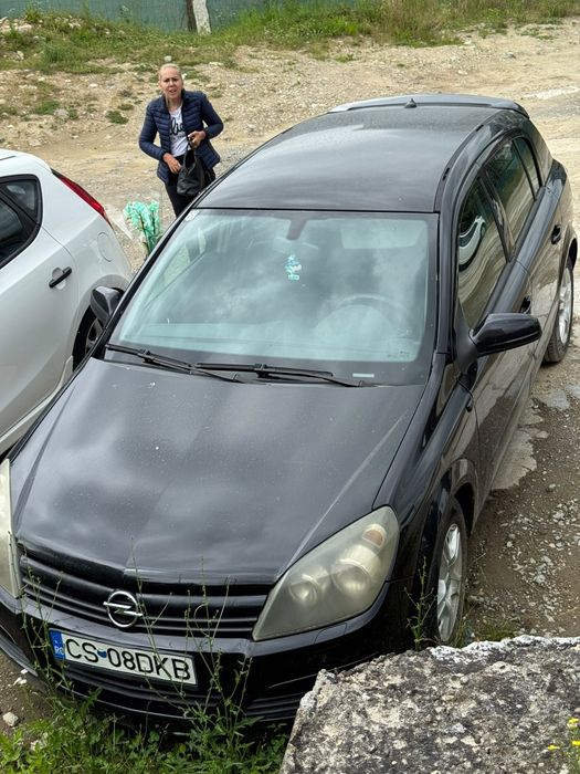 Autovehicul de vanzare  Pentru mai multe detalii, informații suplimentare sau vizionare, vă rog să mă contactați la 0771045882