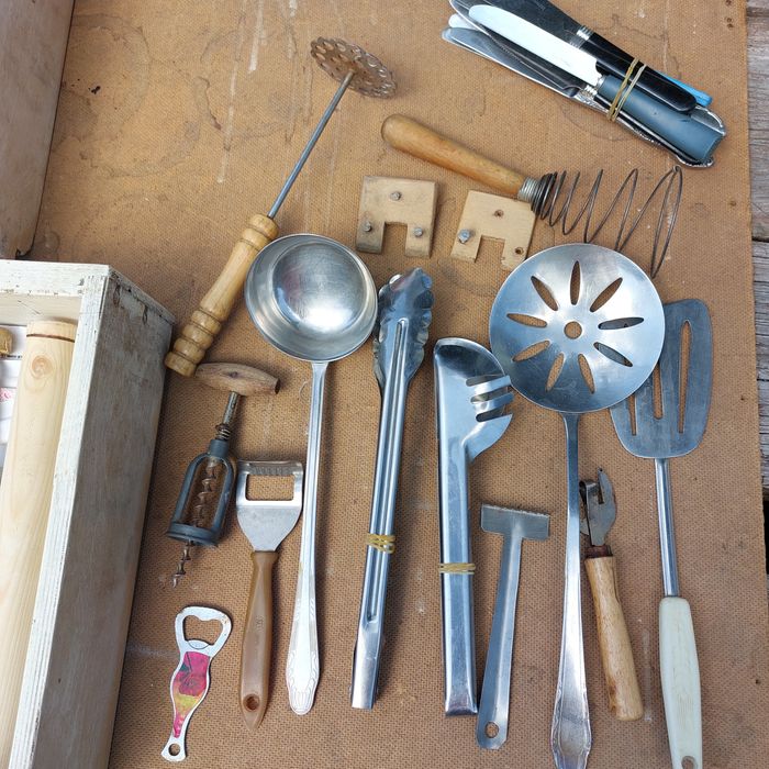 Продам разную кухонную утварь