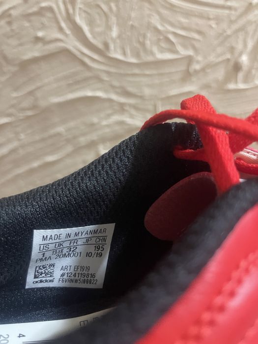 Продам детские бутсы