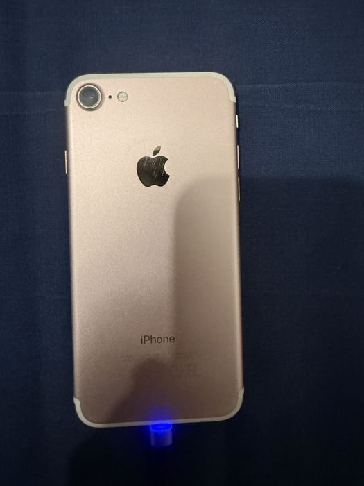 Iphone 7 rose gold fara probleme