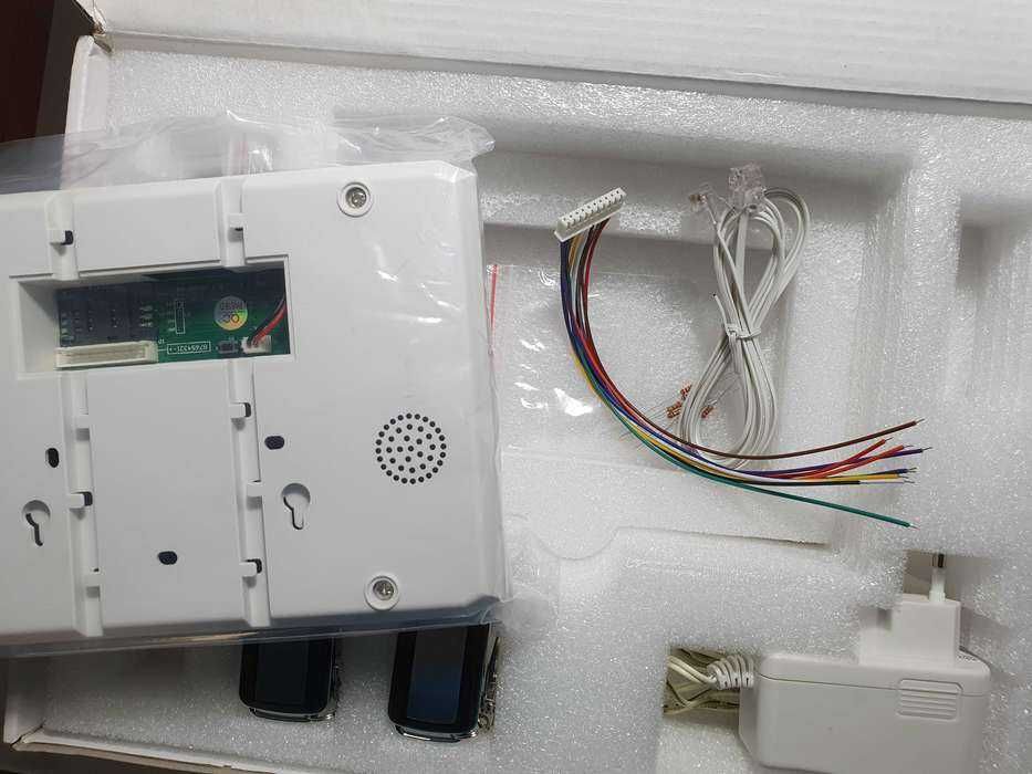 Vand sistem de alarma smart noua  pentru casa , apartament sau firma