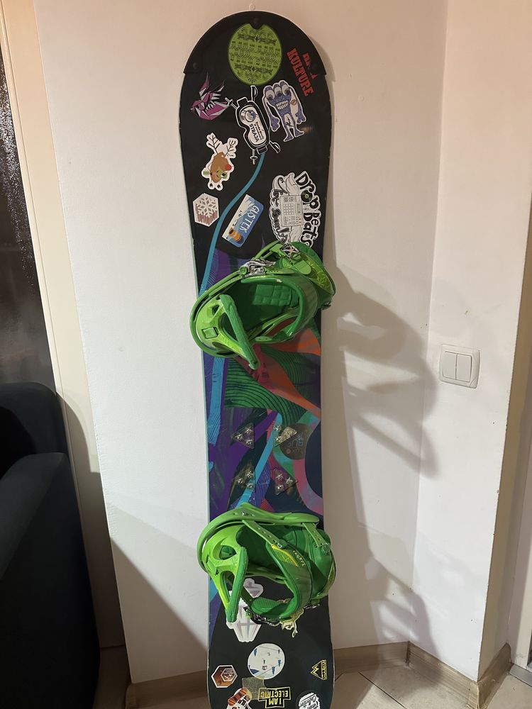 Snowboard burton lux 147 cm legaturi burton stiletto Scheia OLX.ro