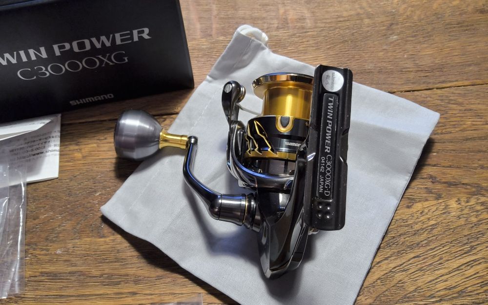 Shimano Twin Power C3000HG