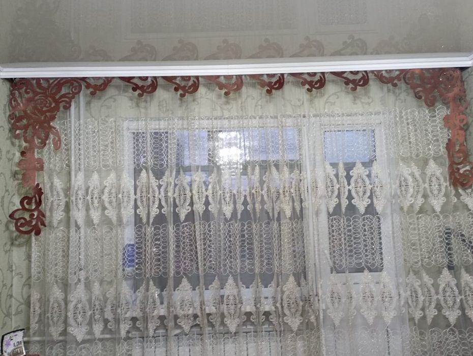 Ламбрекен с тюлью