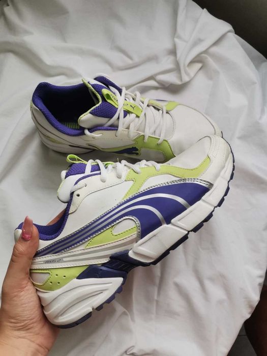 Нови, кожени пума