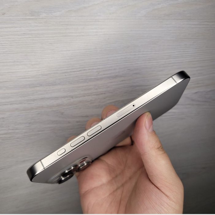 Iphone 15pro 128gb ideal