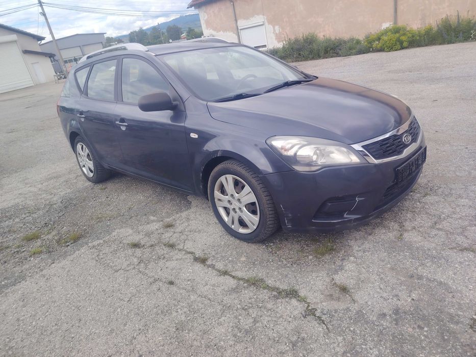 Kia Ceed 1.6CRDI, Кия  Сиид на части!
Юни 2010