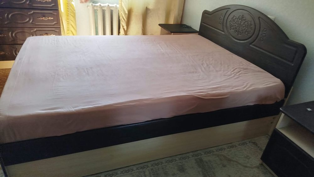 Продам 2-х спальную кровать