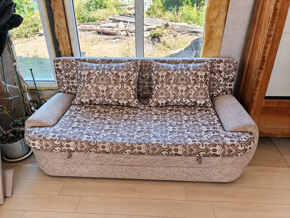 Продам диван 1.85м длина