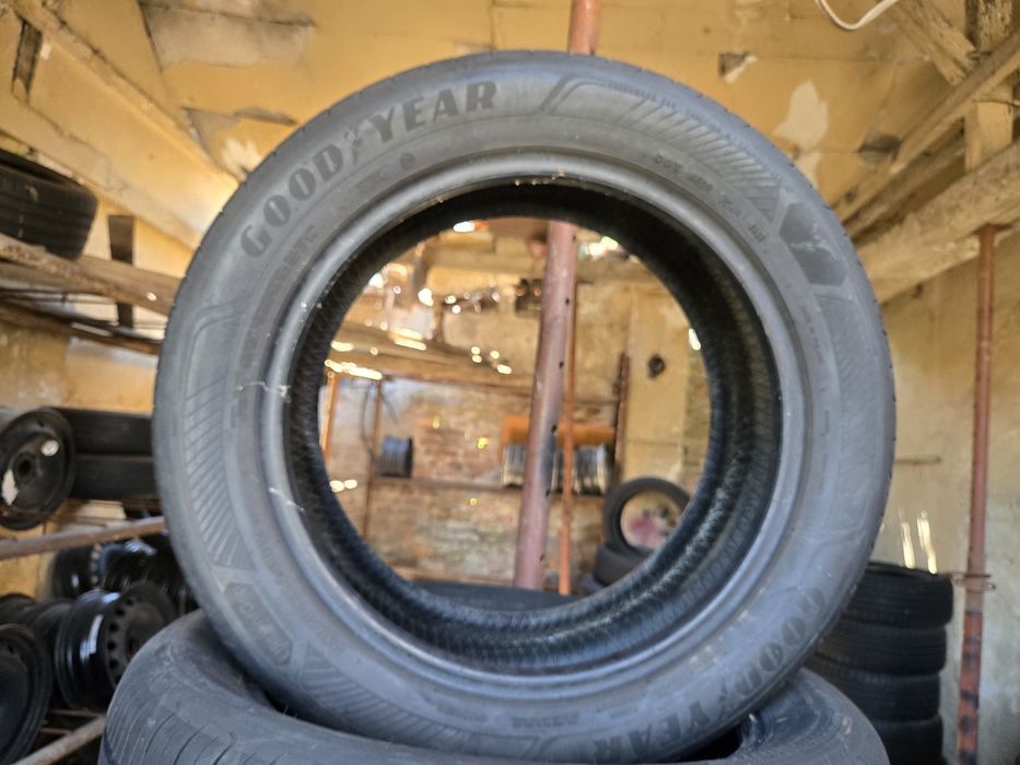4бр. 215 55 17 Goodyear летни.