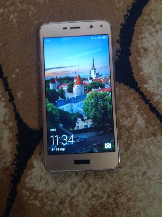 HUAWEI MYA-L22  б/у сотилади оргинал