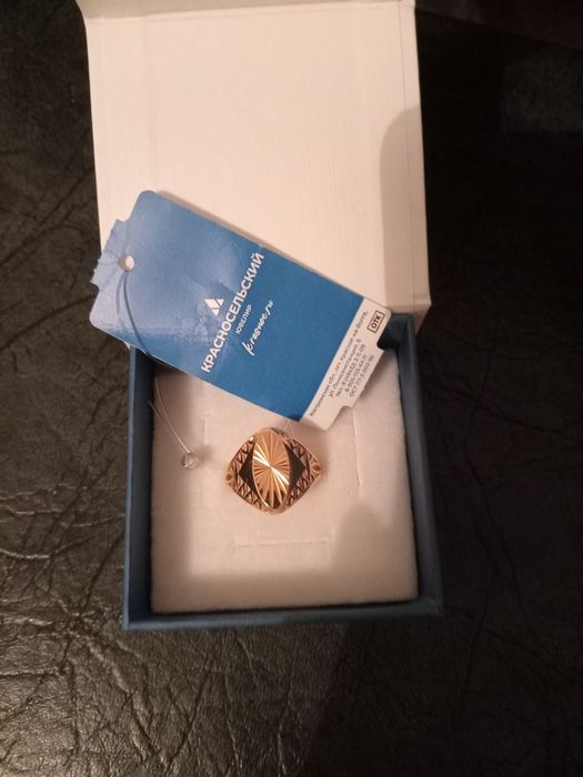 Продам перстень золото новый