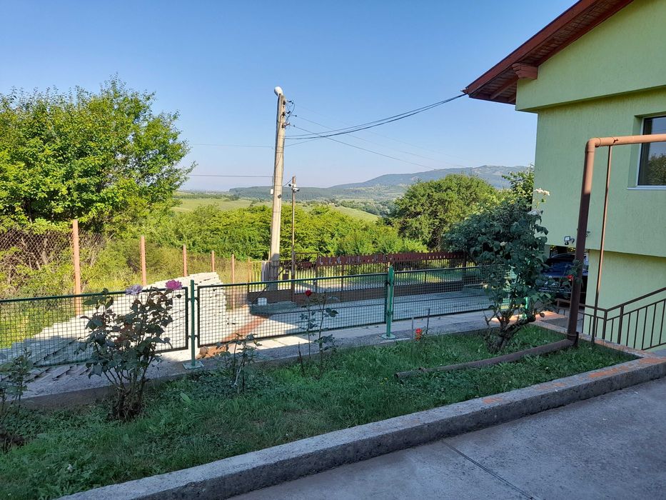 Продава се Къща в с. Големо Бучино, Област Перник - 215 кв.м за 1256 €/кв.м - Снимка #2