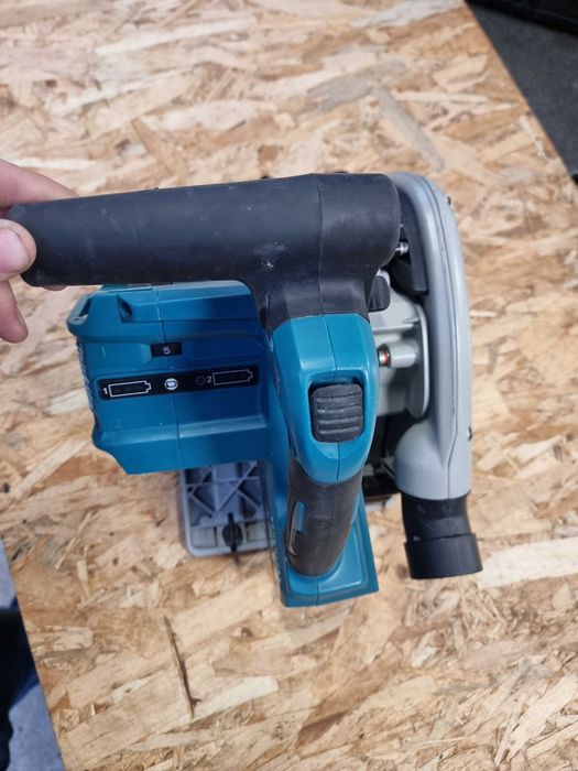 Ferastrau Circular Makita DSP601 36V Cu Plonjare Sina Acumulatori 18V