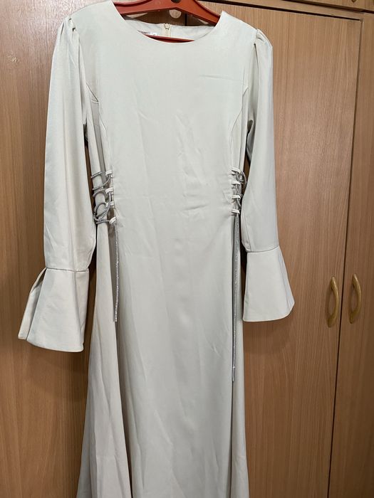 вечерние платья