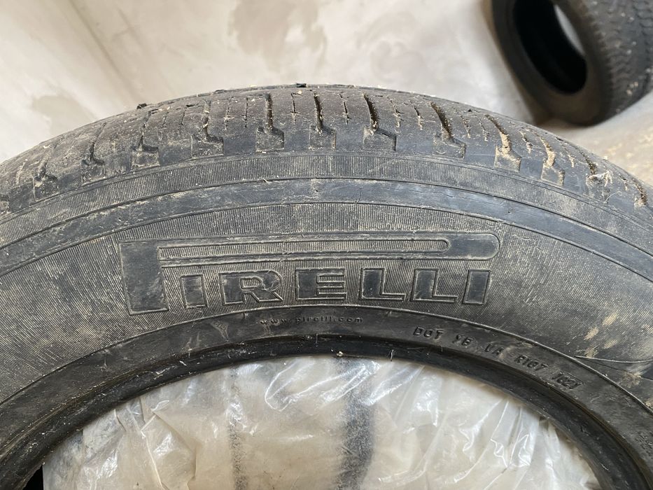 Шины комплект продам срочно