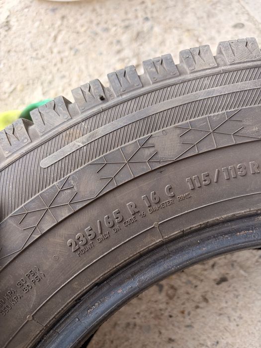 Зимни гуми 235/65 R16C