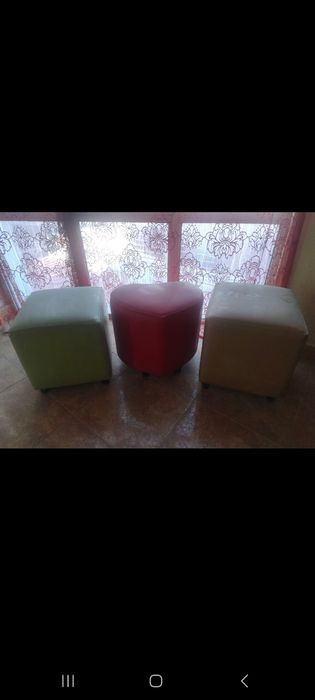 Пуфики разные б/у